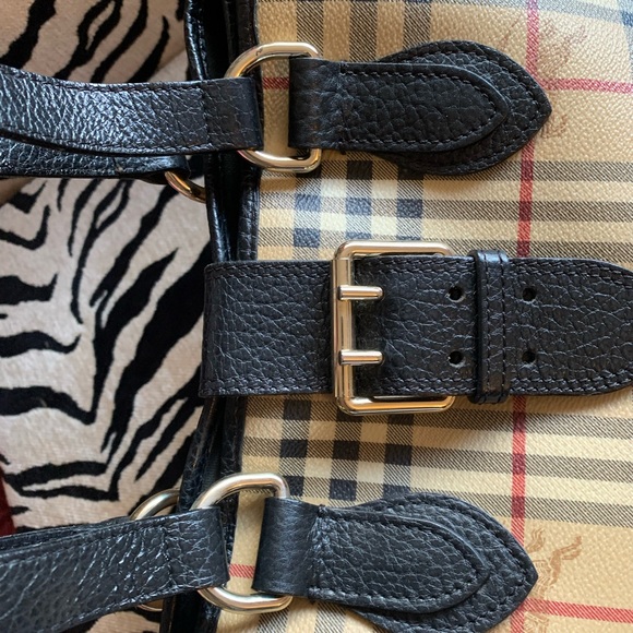 Now $120 PRICE DROP Burberry Haymarket - Picture 12 of 14